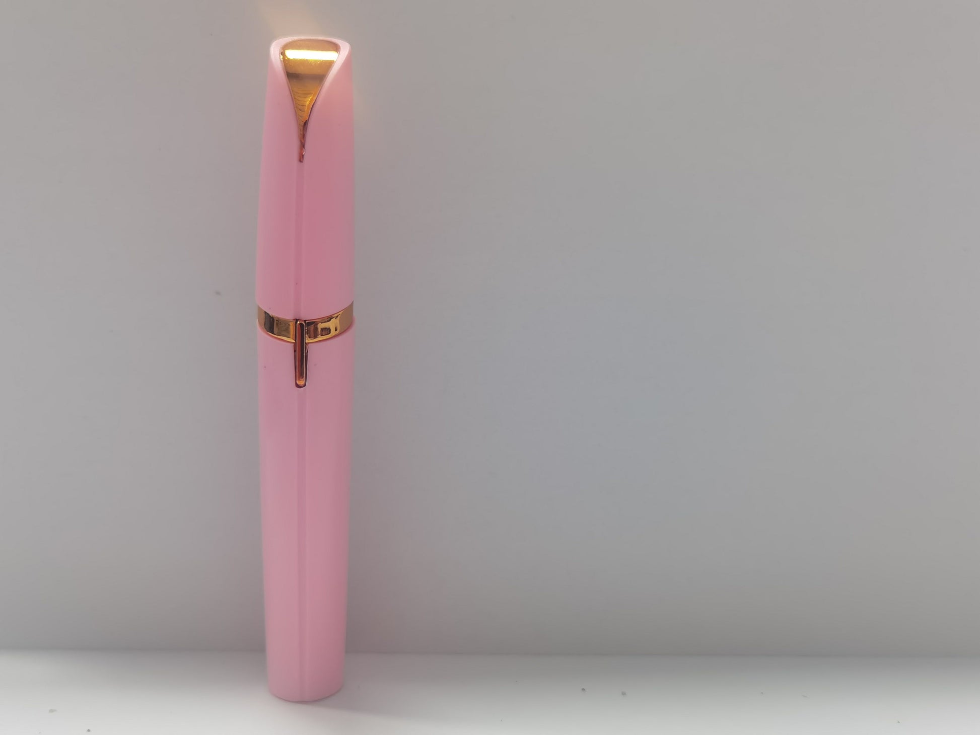 Mini Electric Eyebrow Trimmer Lipstick Brows Pen Hair Remover Painless Razor Epilator with LED Light 
